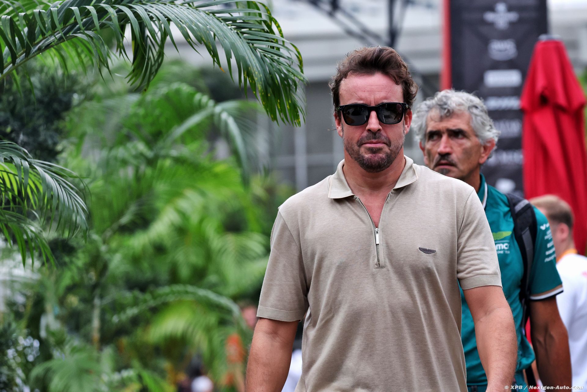 1533-alonso-to-use-cooling-vest-at-heat-threat-gp.jpg