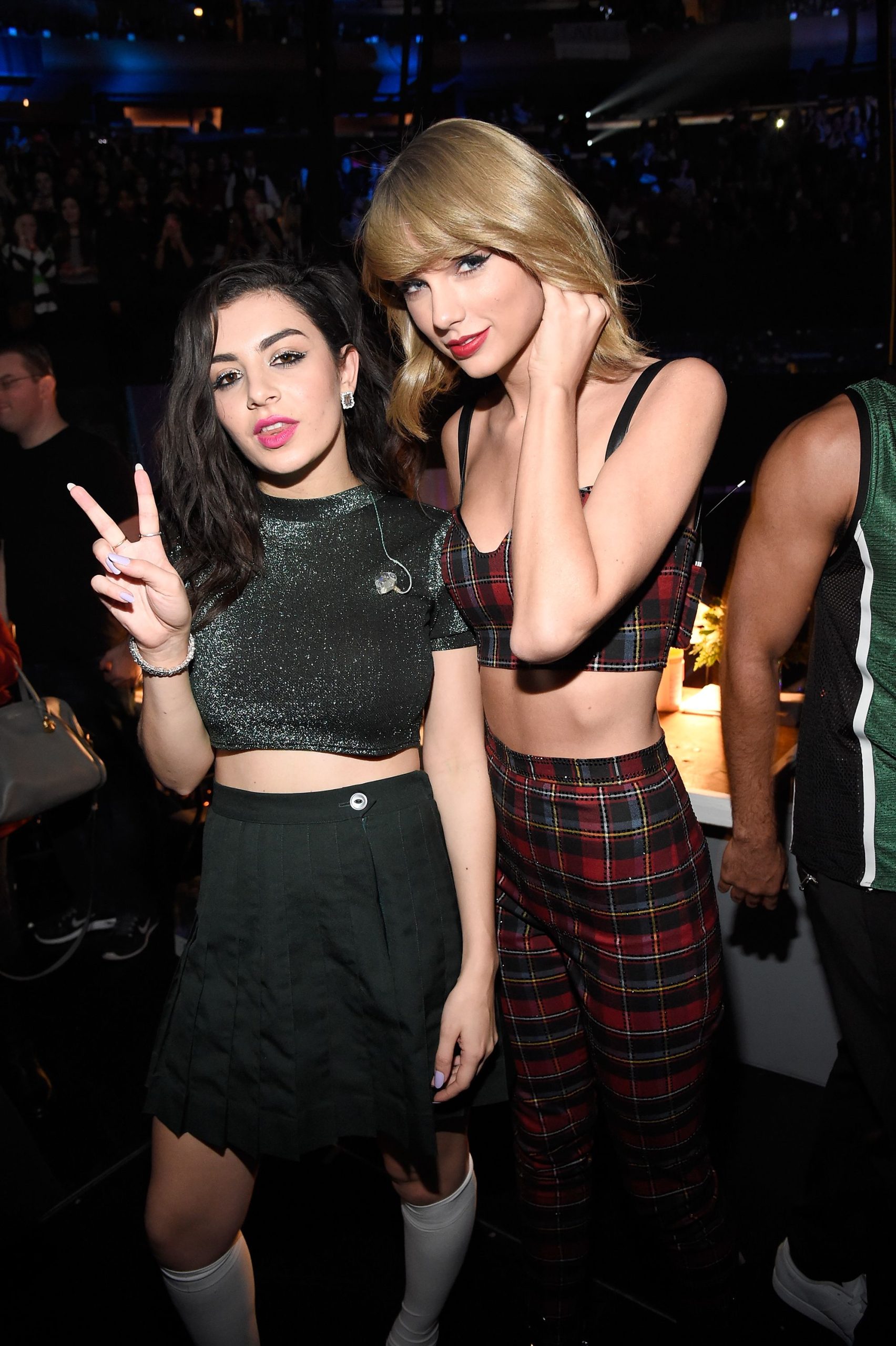 1638-is-taylor-swifts-actually-romantic-about-charli-xcx-an-investigation-scaled.jpg
